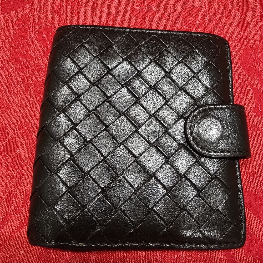 Bottega Veneta Black Leather Small Snap Wallet - Picture 4 of 12